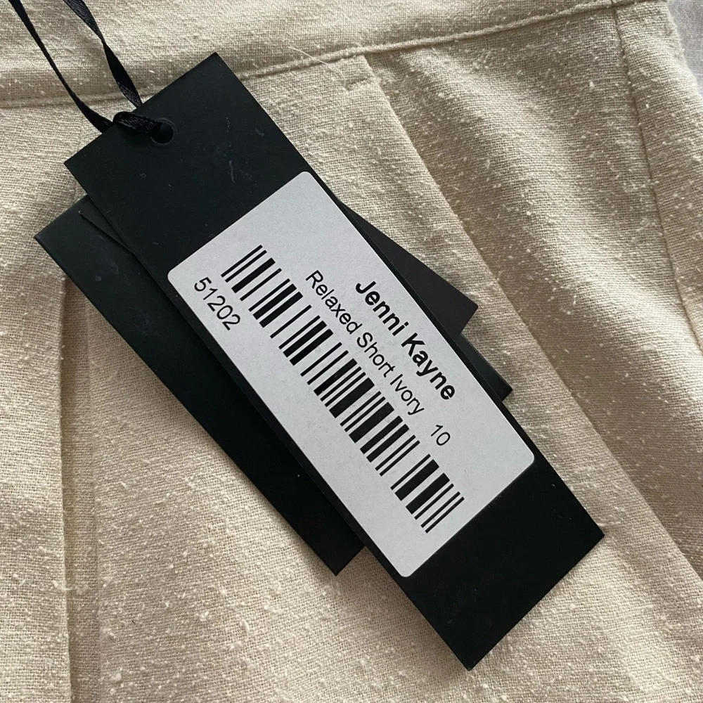 Jenni Kayne Pleated Relaxed Short NWT - Picture 5 of 5